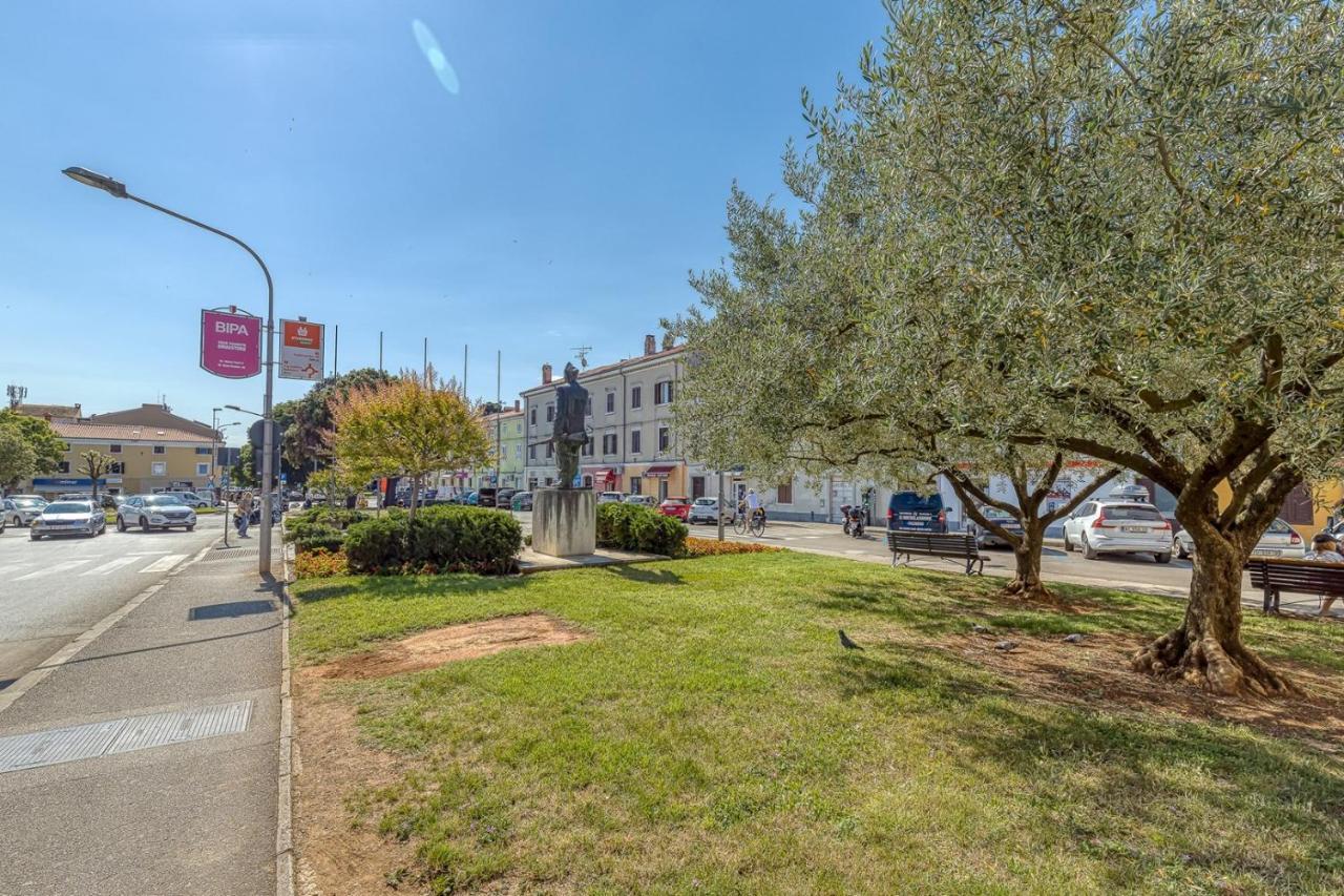 פורץ Rooms Vitoria On Joakim Square מראה חיצוני תמונה